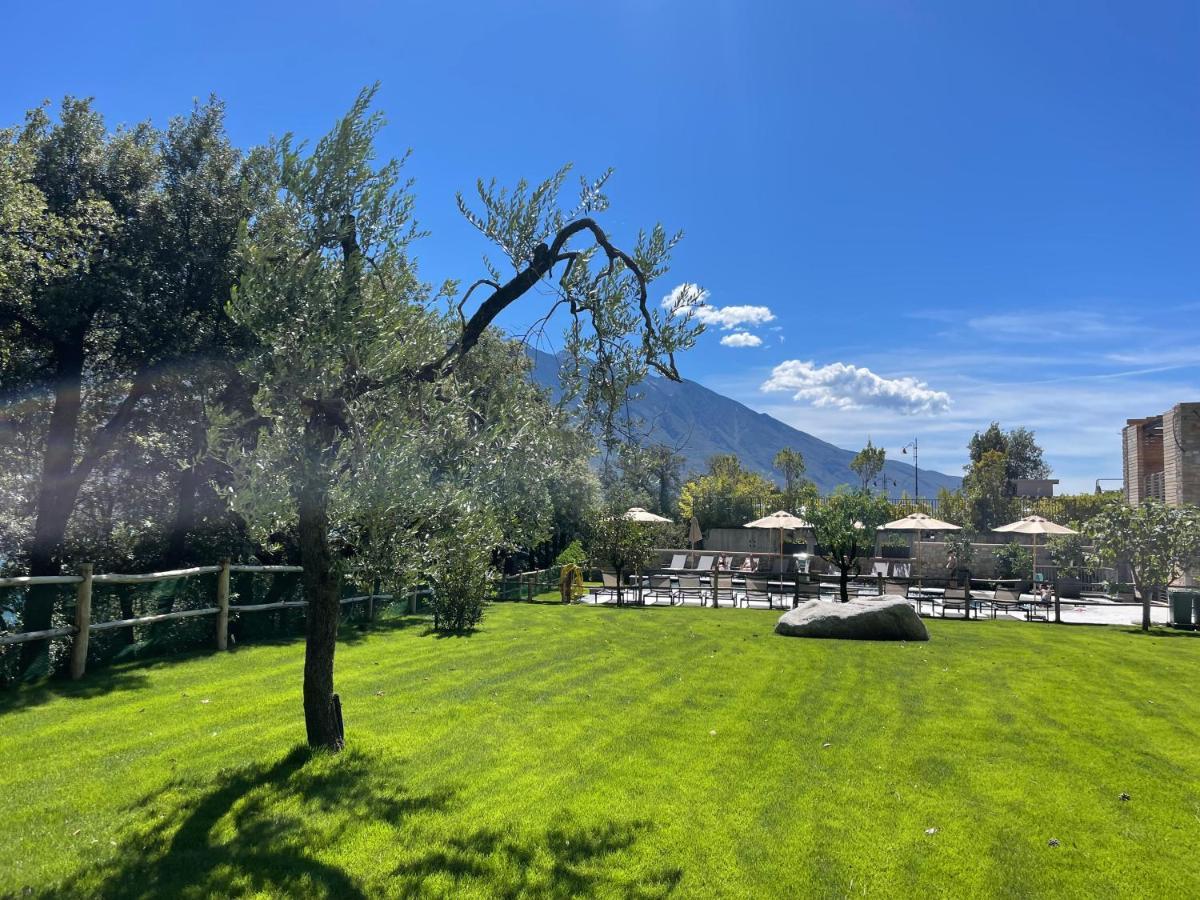 Sibenbras Natural Aparthotel Limone sul Garda Zewnętrze zdjęcie