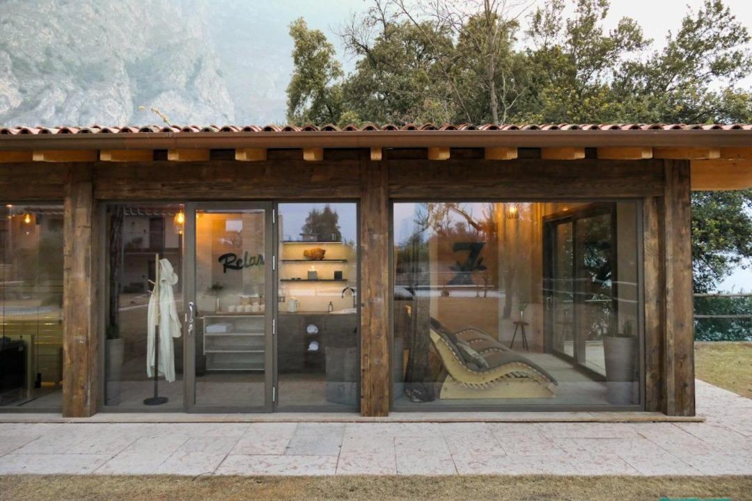 Sibenbras Natural Aparthotel Limone sul Garda Zewnętrze zdjęcie